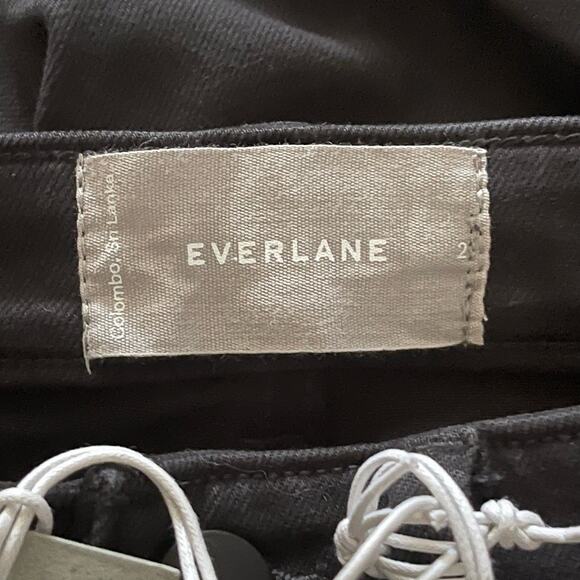 NEW Everlane The Slim Leg Crop Pant in Washed Black Size 2 - Picture 3 of 6